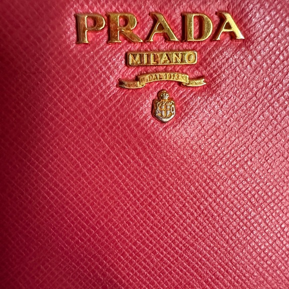Prada Saffiano Leather Compact Wallet in a Fuchsia color Wallet - Picture 14 of 16